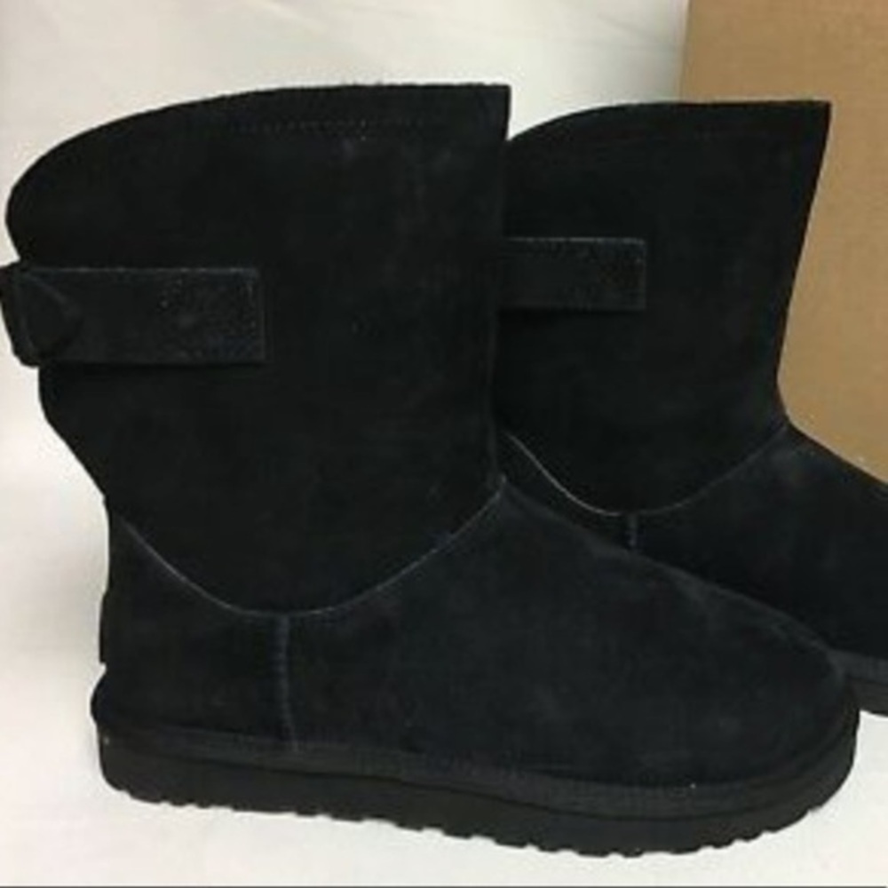 UGG BOOTS WOMEN’S SIZE 7 - Picture 2 of 8